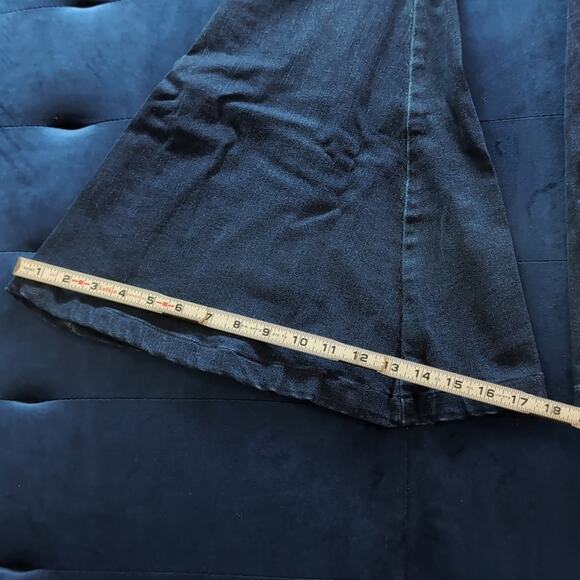 Free People Crvy Have Bell Bottom Flares - Picture 6 of 9